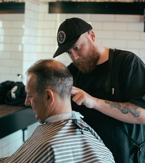 Coronavirus: Barber takes over 1000 bookings, back-to-back for weeks